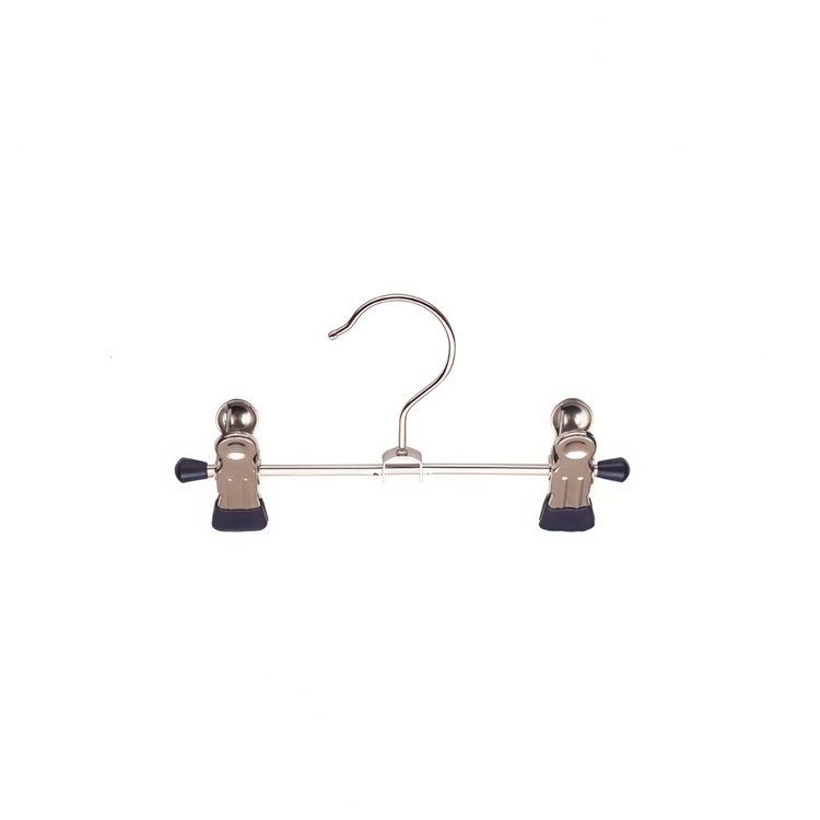 Classic Hanger for skirts, Metal, MAWA KLAMMERN CLIP, 17 cm, Silver / Black in the group Storage / Wardrobe storage / Hangers and hooks at SmartaSaker.se (41648)