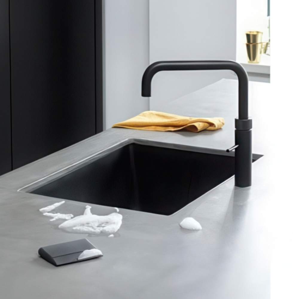Squeegee for sink, DISH SQUEEGEE, 10,5 x 7,5 cm, Brabantia, Dark Grey in the group Storage / Kitchen storage / Dish racks and sink accessories at SmartaSaker.se (41653)