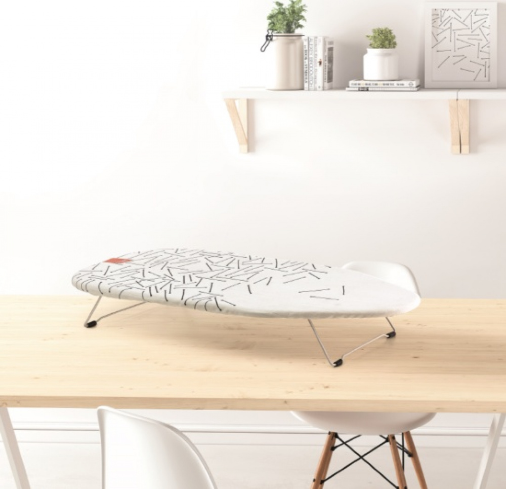 Desktop Ironing Board, Hangable, TABLA DE PLANCHAR, White / black in the group Storage / Laundry and care / Ironing accessories at SmartaSaker.se (41655)