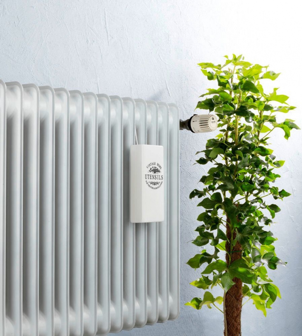 Hanging humidifier, Ceramic, VINTAGE HOME UTENSILS, White in the group Storage / Laundry and care at SmartaSaker.se (41669)