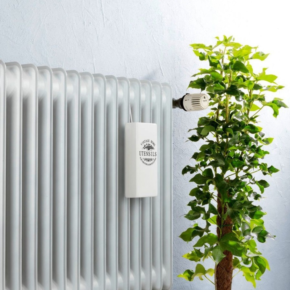 Hanging humidifier, Ceramic, VINTAGE HOME UTENSILS, White in the group Storage / Laundry and care at SmartaSaker.se (41669)