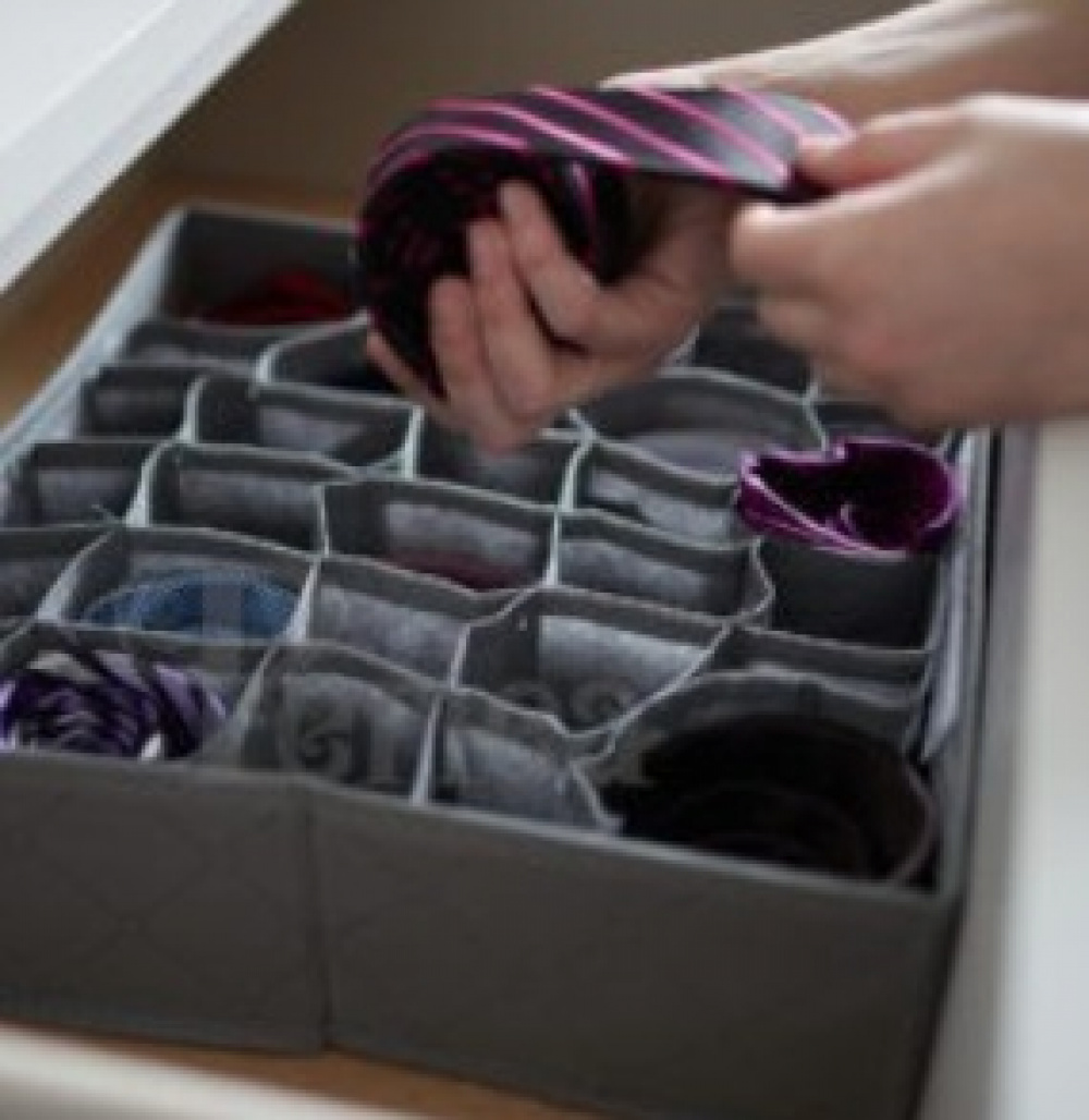 Drawer organiser, 30 compartments, FOSY, 32 x 32 x H 10 cm, Black in the group Storage / Wardrobe storage / Sorting boxes at SmartaSaker.se (41766)