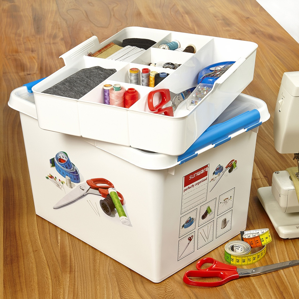 Sewing Box with handle, CRAFT BOX LARGE, 40 x 30 x H 26 cm, White / Blue in the group Storage / Laundry and care / Ironing accessories at SmartaSaker.se (41769)