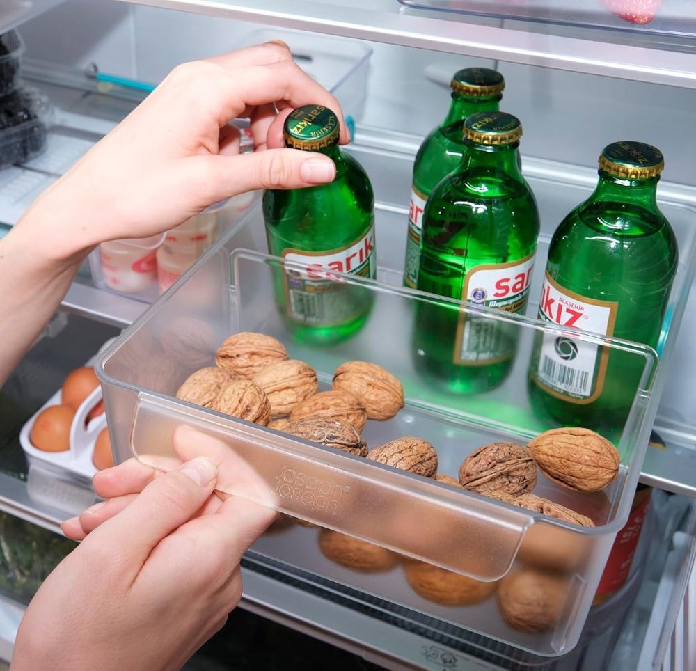 Storage box with wheels, JOSEPH JOSEPH XL COMPACT STORAGE BIN, 23,5 x 30,8 x H 8,5 cm, Transparent in the group Storage / Kitchen storage / Fridge storage at SmartaSaker.se (41800)