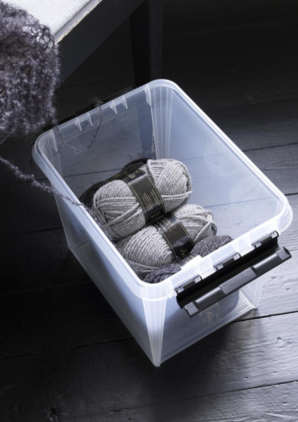 Storage Box, High, SMARTSTORE 13L, CLASSIC, 34 x 25 x H27 cm, Clear / Black in the group Storage / Storage boxes / SmartStore storage boxes at SmartaSaker.se (41865)