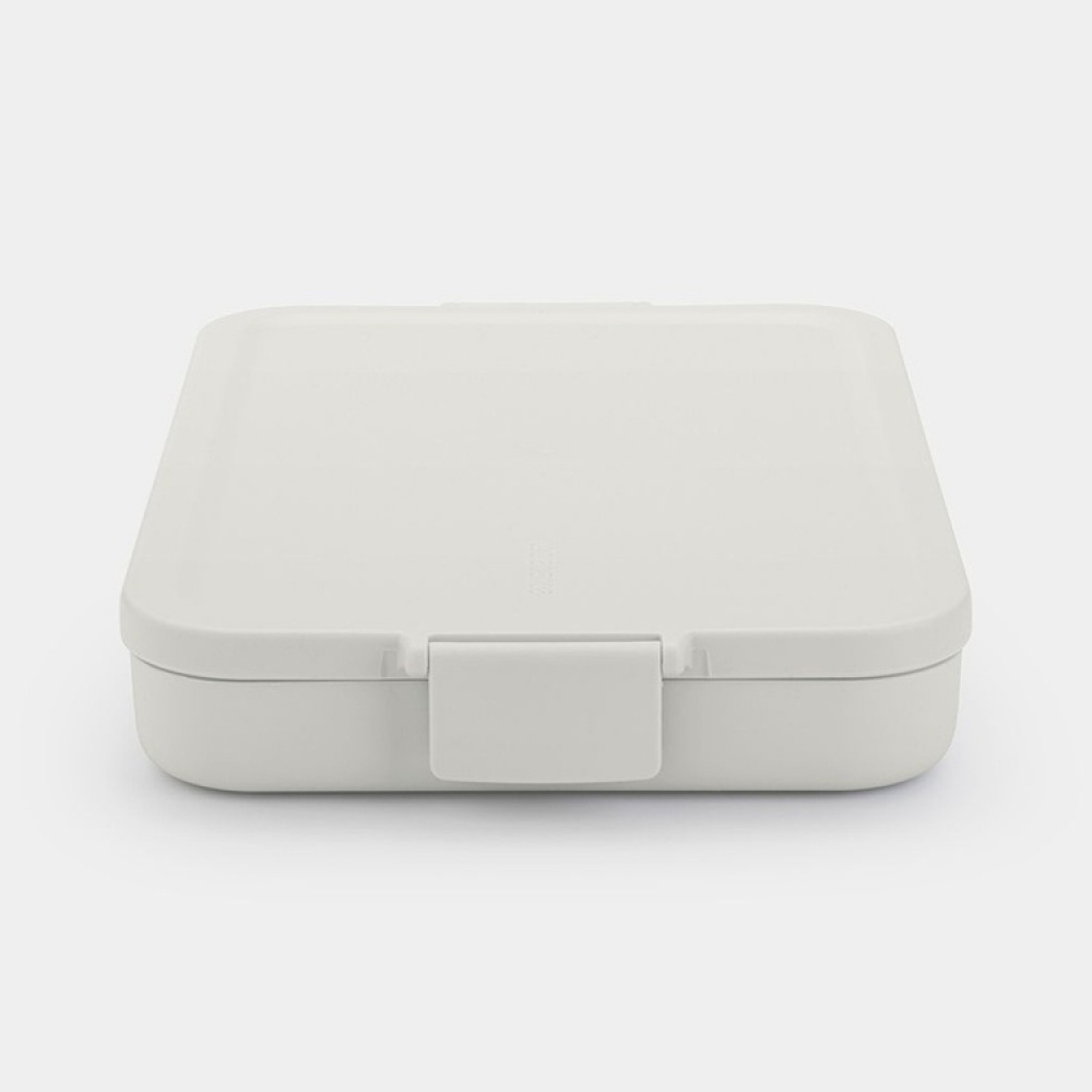 Food storage, 1,1 L, BRABANTIA MAKE & TAKE FLAT LUNCH BOX , 25,5 x 16,7 x H 3,7 cm in the group Storage / Kitchen storage / Food containers / Plastic lunch boxes at SmartaSaker.se (42148)
