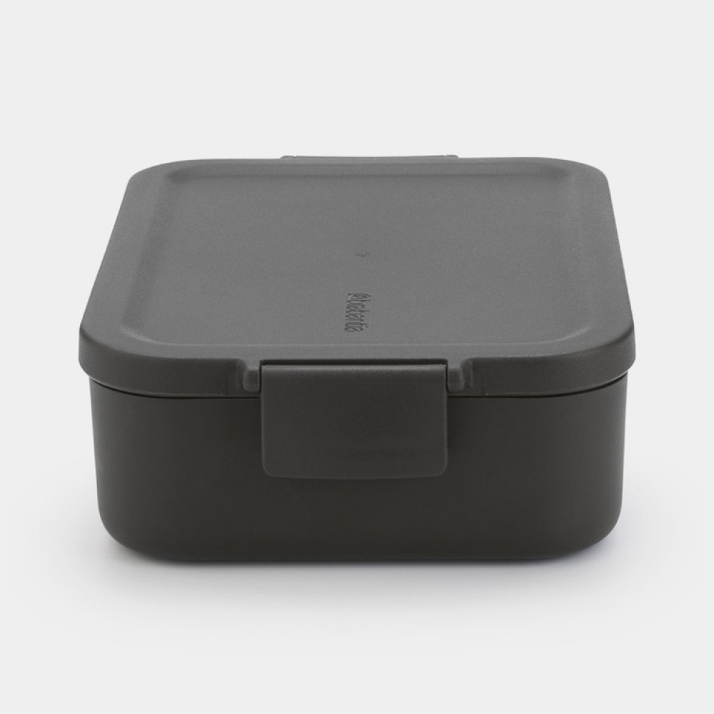 Food storage, 1,1 L, BRABANTIA MAKE & TAKE MEDIUM LUNCH BOX , 20 x 13,5 x H 5,5 cm, Dark grey in the group Storage / Kitchen storage / Food containers / Plastic lunch boxes at SmartaSaker.se (42149)
