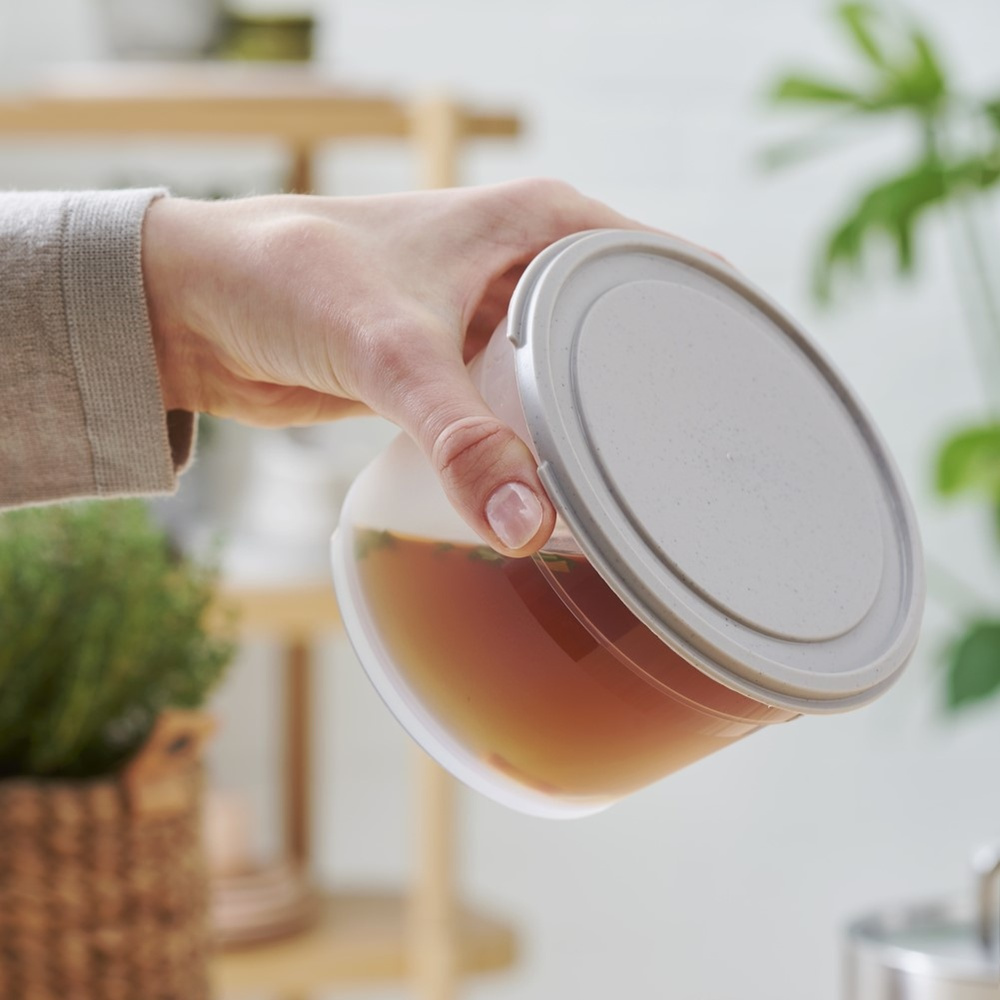 Food storage, Round, 0,6 L, SMARTSTORE SUSTAIN, Transparent / Earl grey in the group Storage / Kitchen storage / Food containers / Plastic at SmartaSaker.se (42173)