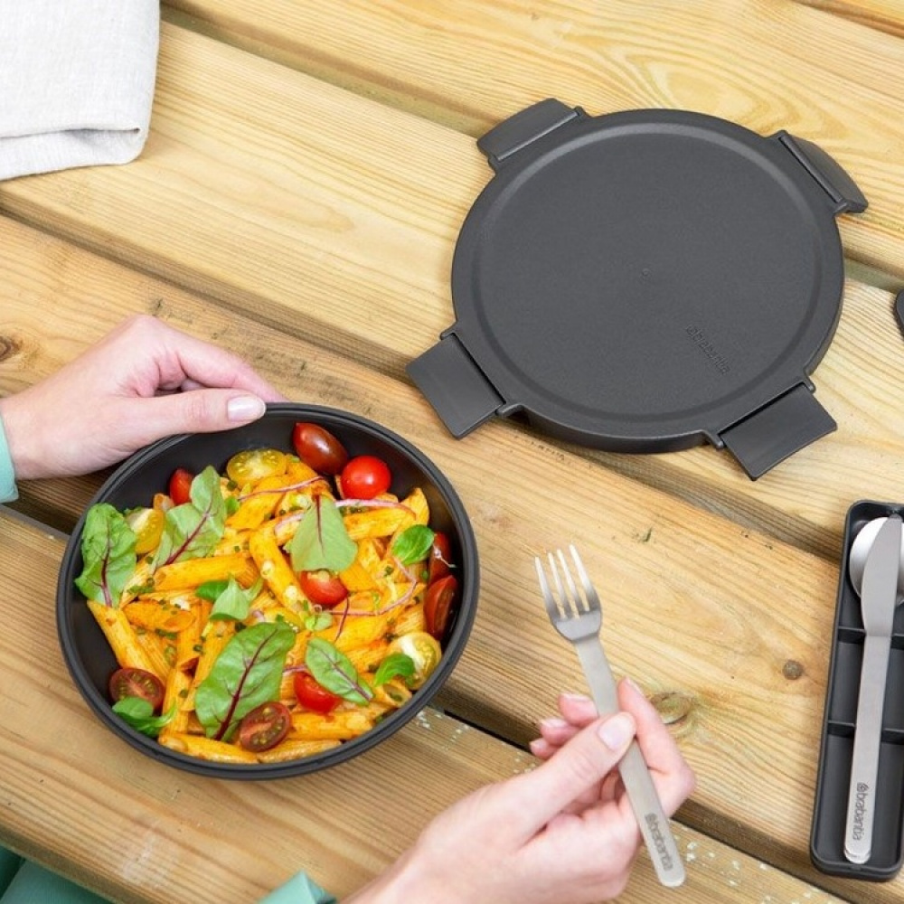 Lunch box, 1 L, BRABANTIA MAKE & TAKE LUNCH BOWL, Ø 21,5 x H 6 cm in the group Storage / Kitchen storage / Food containers / Plastic lunch boxes at SmartaSaker.se (42180)
