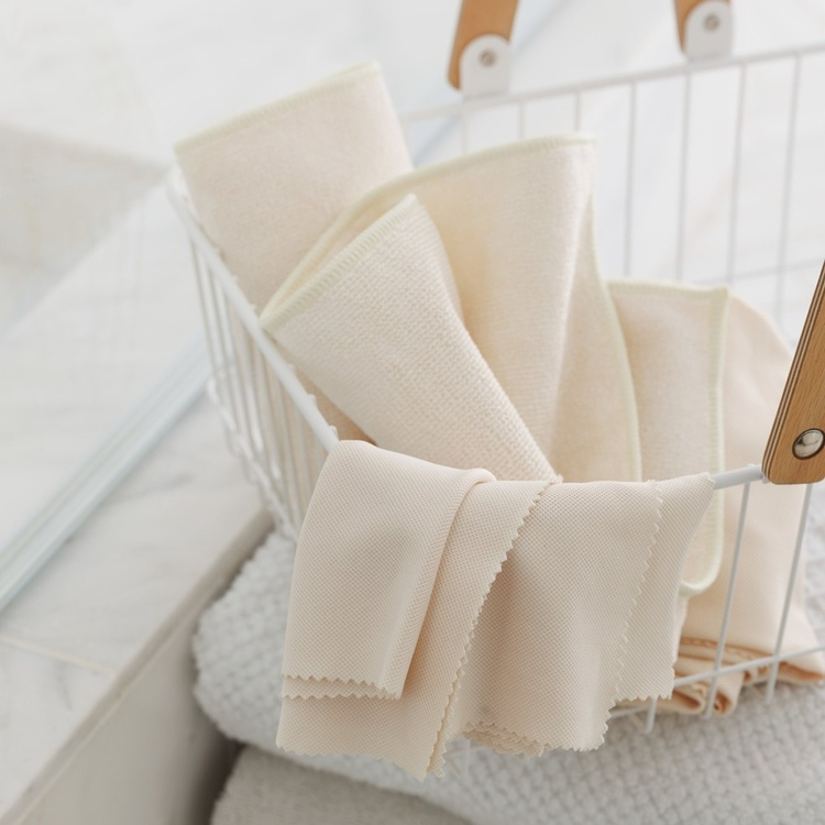 Microfibre Cloths, Set of 2, SHOWER CLEANING PACK, Ivory in the group Storage / Cleaning and waste sorting / Cloths and brushes at SmartaSaker.se (42229)