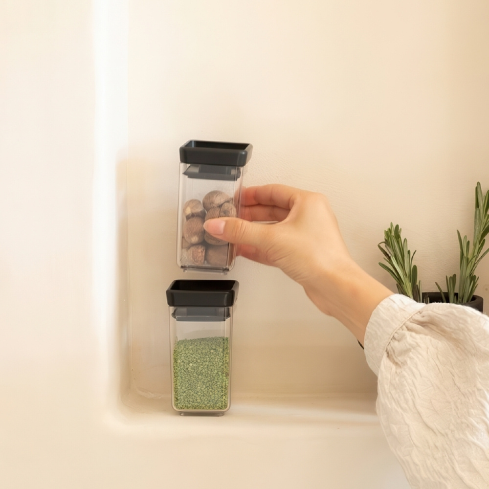 Canisters Set of 2, 0,15L, TASTY+ MINI, Brabantia, Clear / Dark Grey in the group Storage / Kitchen storage / Food containers / Plastic lunch boxes at SmartaSaker.se (42244)