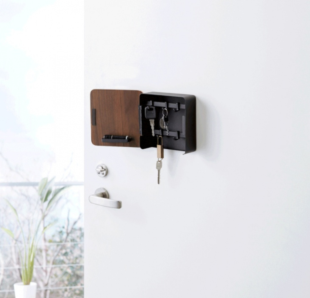 Key Cabinet, Magnetic, RIN SQUARE, Yamazaki, 16 x 16 cm, Black / Brown in the group Storage / Hallway storage / Key cabinets at SmartaSaker.se (42313)