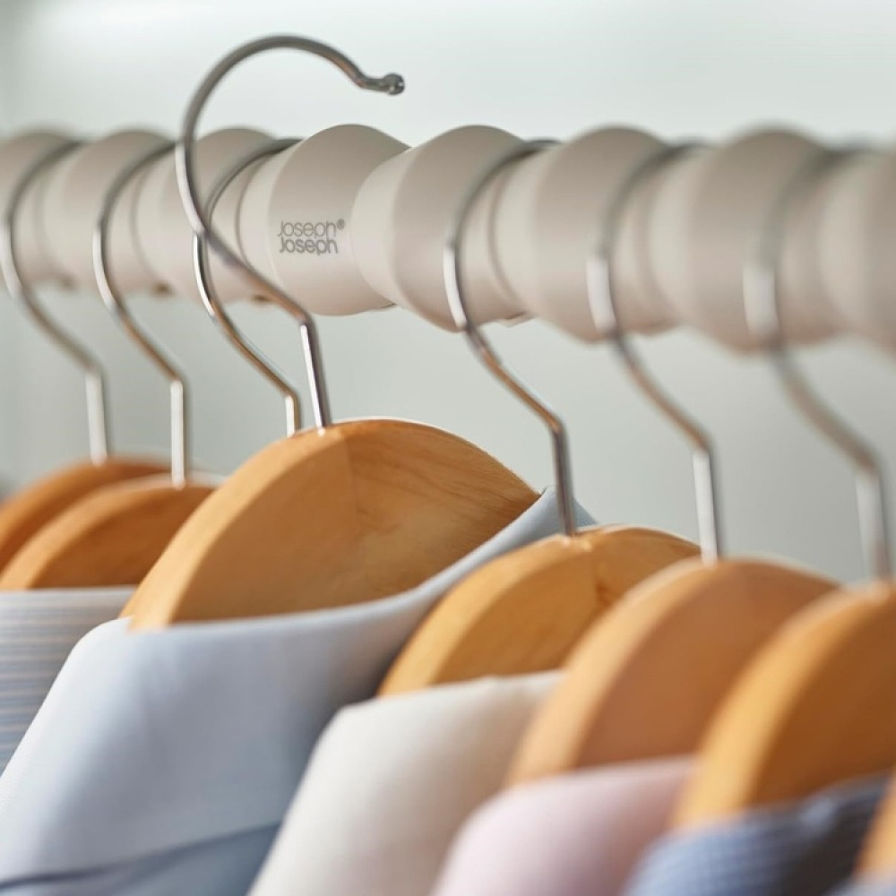 Organise your wardrobe, Set of 2, ORDERLY NARROW RAIL SPACER, Joseph Joseph, Ecru in the group Storage / Wardrobe storage / Hangers and hooks at SmartaSaker.se (42316)