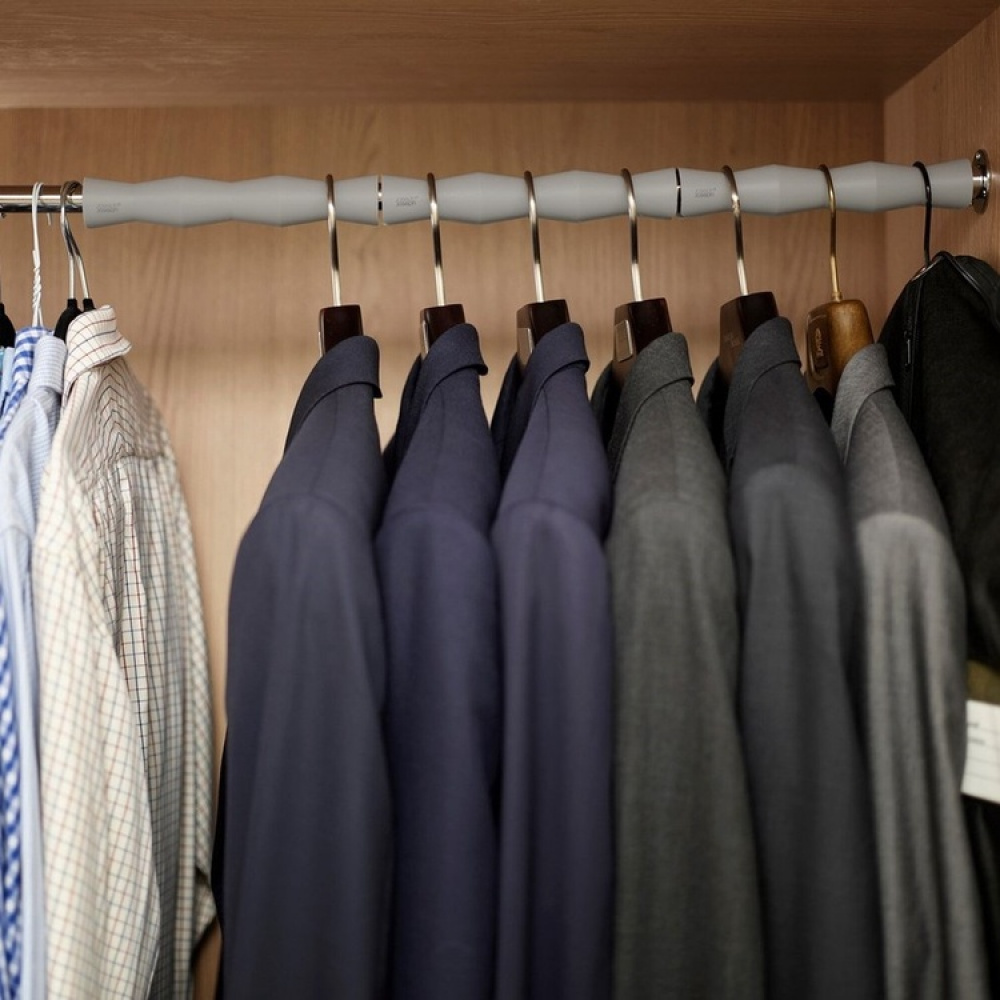 Organise your wardrobe, Set of 2, ORDERLY WIDE RAIL SPACER, Joseph Joseph, Grey in the group Storage / Wardrobe storage / Hangers and hooks at SmartaSaker.se (42317)