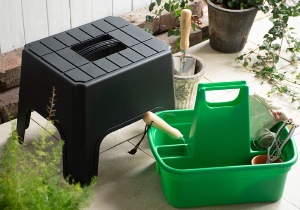 Storage stool, SIT, STEP & STORE, 40 x 33 x H 31 cm, Black / Green in the group Storage / Hallway storage at SmartaSaker.se (42333)