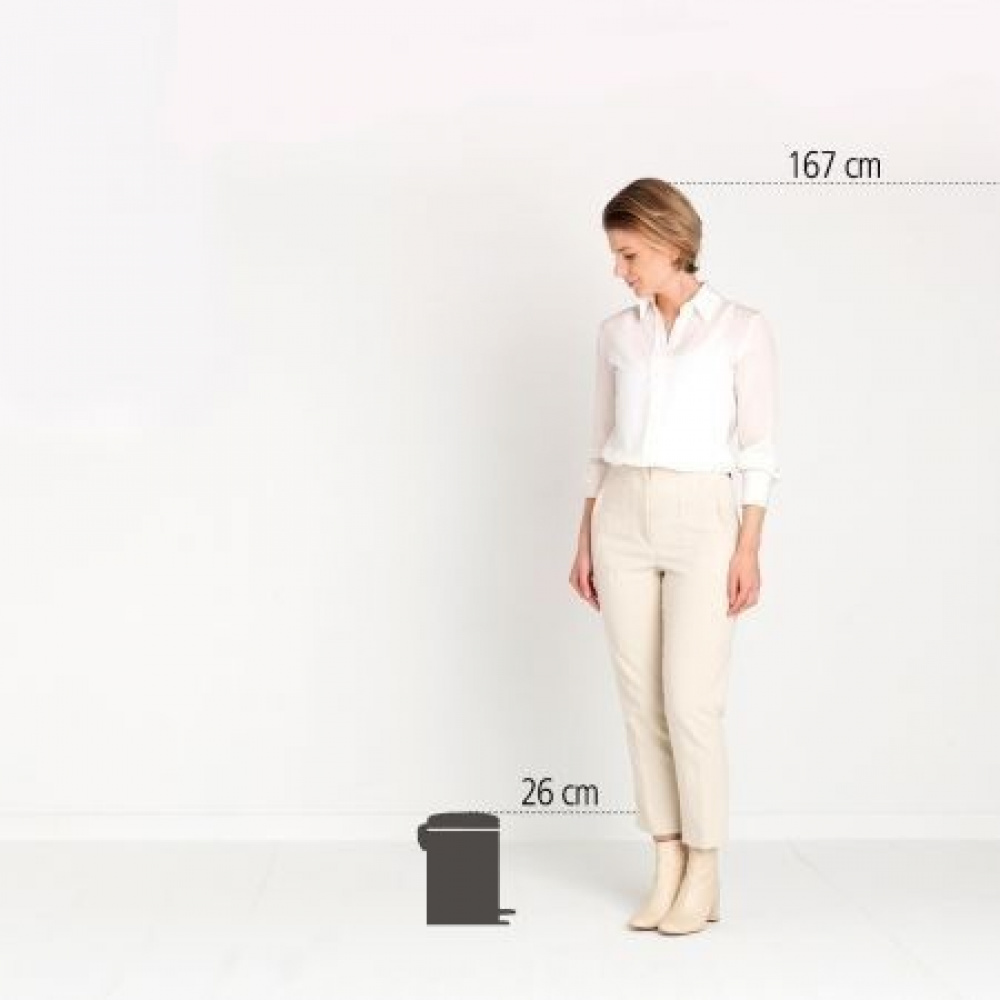 Trash Can / Pedal Bin, 3 L, BRABANTIA NEWICON, Ø 17 x H 26,4 cm, Dreamy Blue in the group Storage / Cleaning and waste sorting / Waste sorting at SmartaSaker.se (42368-dreamy-blue)