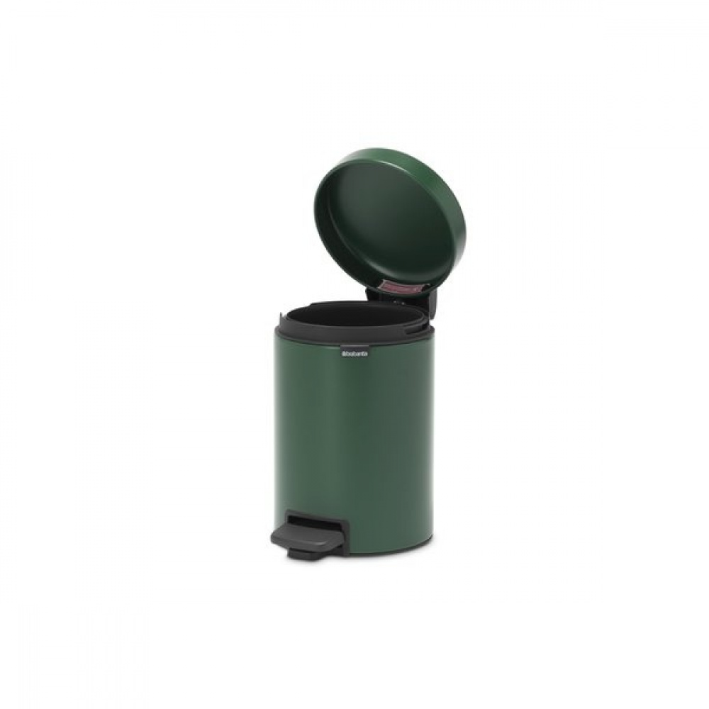 Trash Can / Pedal Bin, 3 L, BRABANTIA NEWICON, Ø 17 x H 26,4 cm, Pine Green in the group Storage / Cleaning and waste sorting / Waste sorting at SmartaSaker.se (42368-pine-green)