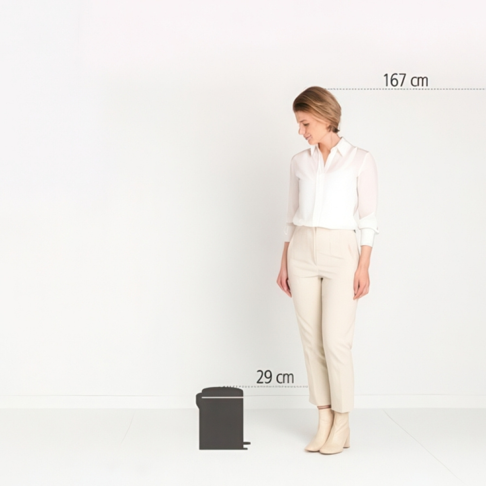 Trash Can / Pedal Bin, 5 L, BRABANTIA NEWICON, Ø 20,5 x H 29,1 cm in the group Storage / Cleaning and waste sorting / Waste sorting at SmartaSaker.se (42370)