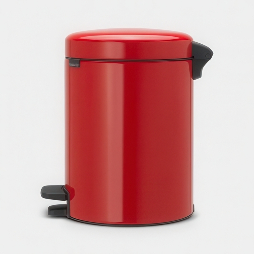 Trash Can / Pedal Bin, 5 L, BRABANTIA NEWICON, Ø 20,5 x H 29,1 cm in the group Storage / Cleaning and waste sorting / Waste sorting at SmartaSaker.se (42370)