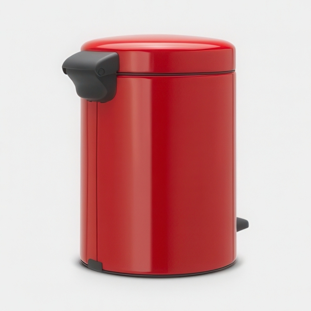 Trash Can / Pedal Bin, 5 L, BRABANTIA NEWICON, Ø 20,5 x H 29,1 cm in the group Storage / Cleaning and waste sorting / Waste sorting at SmartaSaker.se (42370)