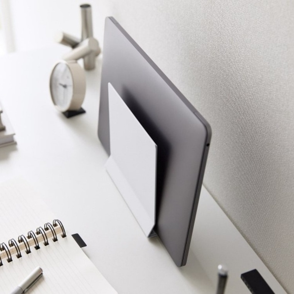 Space Saving Storage, TOWER SLIM LAPTOP STAND, Yamazaki, White in the group Storage / Office supplies at SmartaSaker.se (42427)