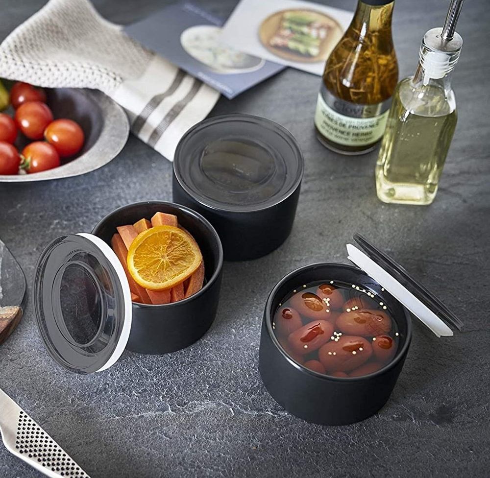 Ceramic Canister with lid, YAMAZAKI TOWER SMALL CANISTER, Ø 10,5 x H 7 cm, Black / Transparent in the group Storage / Kitchen storage / Storage bins and jars at SmartaSaker.se (42429)