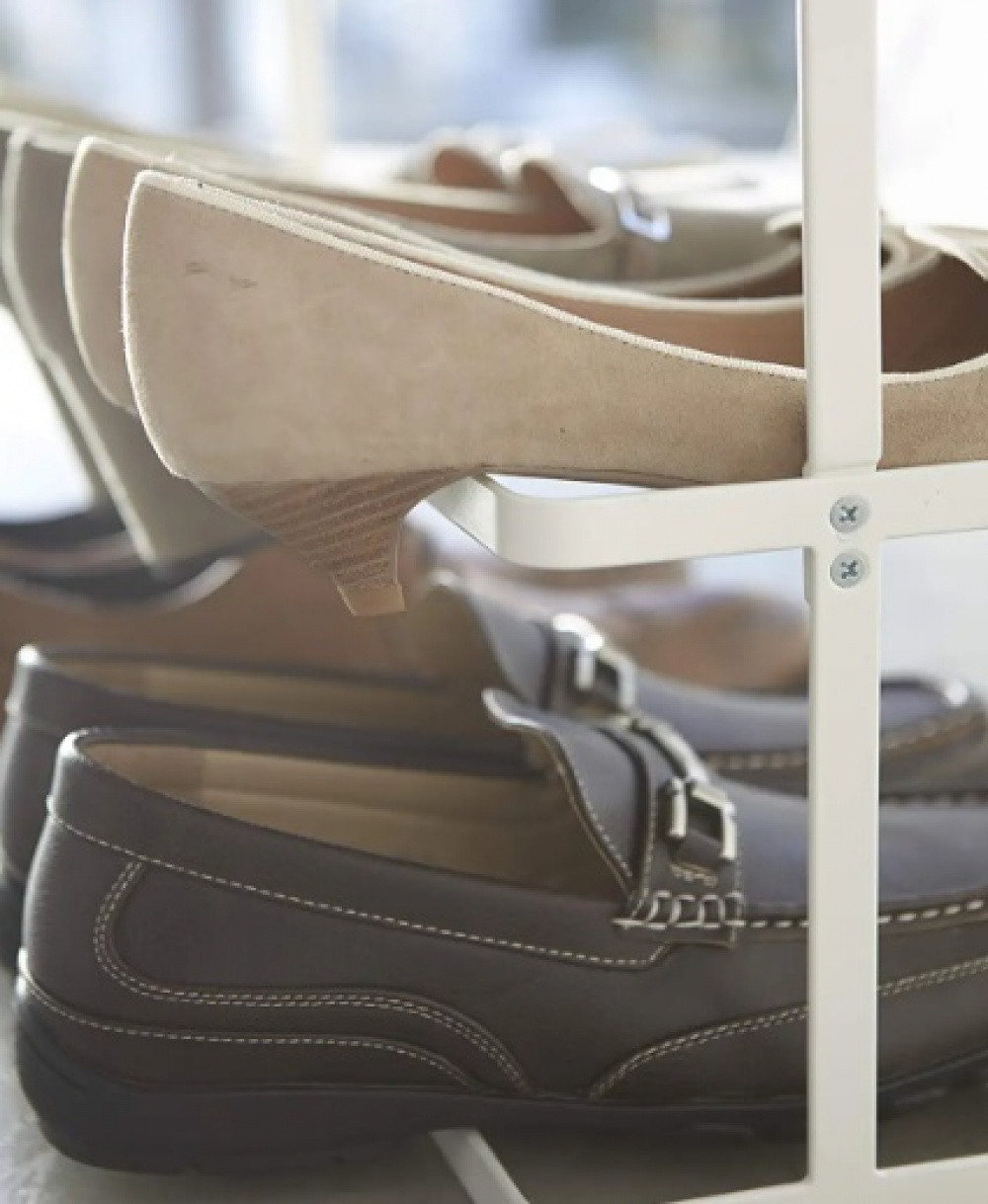Shoe Shelf in Metal, TOWER WIDE SHOE RACK, Yamazaki, White in the group Storage / Hallway storage / Shoe racks at SmartaSaker.se (42552)