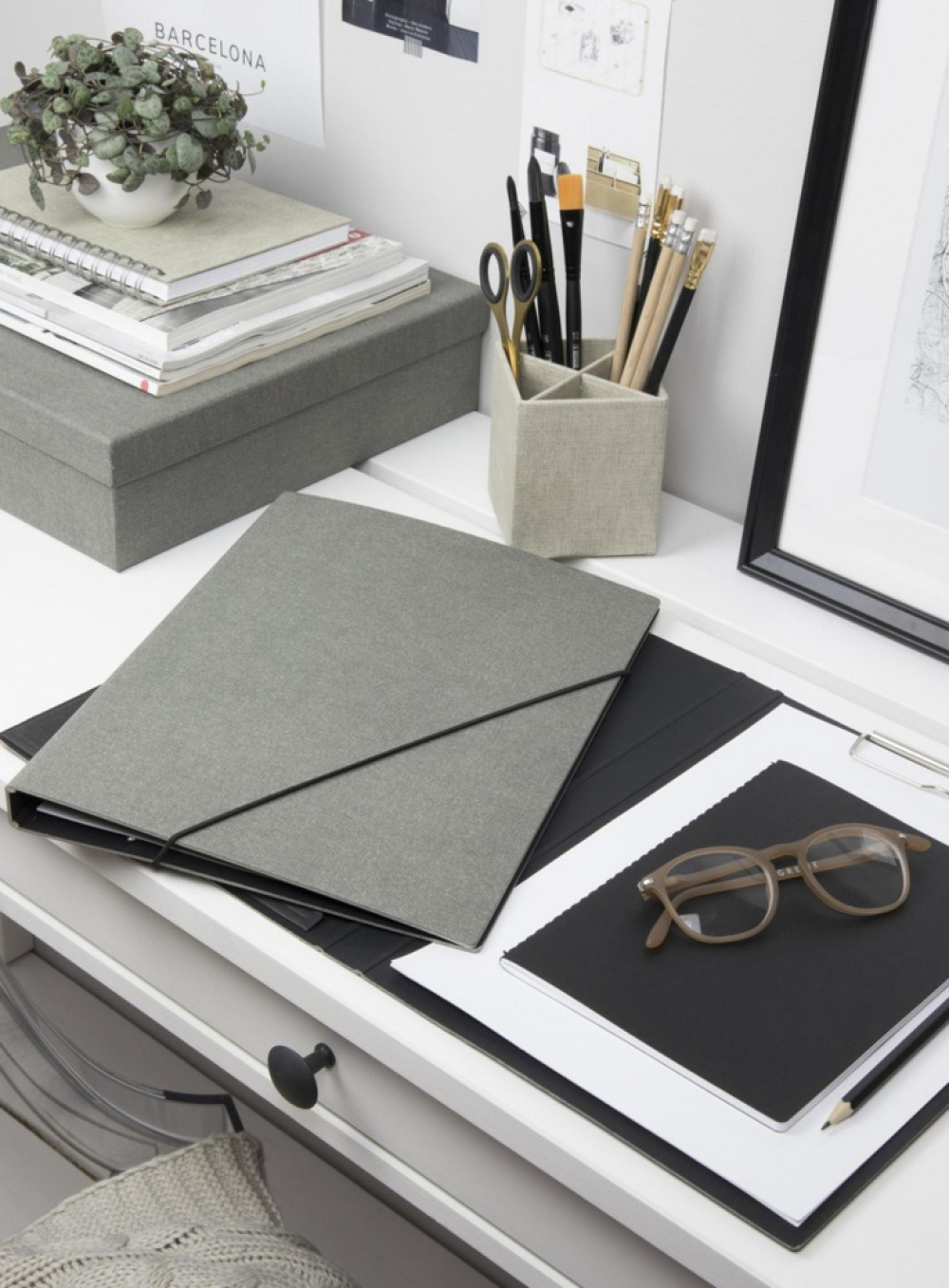 Clipboard / Folder, A4, BIGSO AMELIE CANVAS, Grey in the group Storage / Office supplies at SmartaSaker.se (42600)
