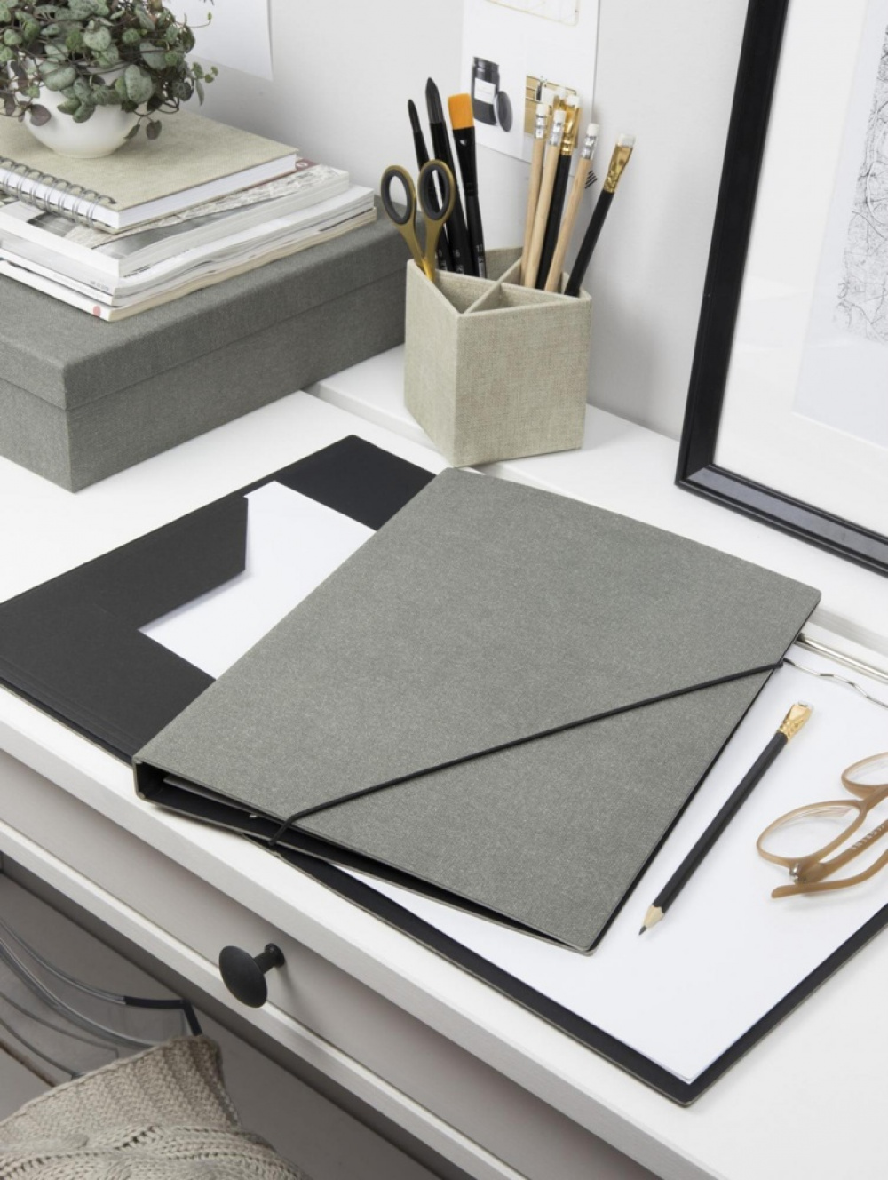 Clipboard / Folder, A4, BIGSO AMELIE CANVAS, Grey in the group Storage / Office supplies at SmartaSaker.se (42600)