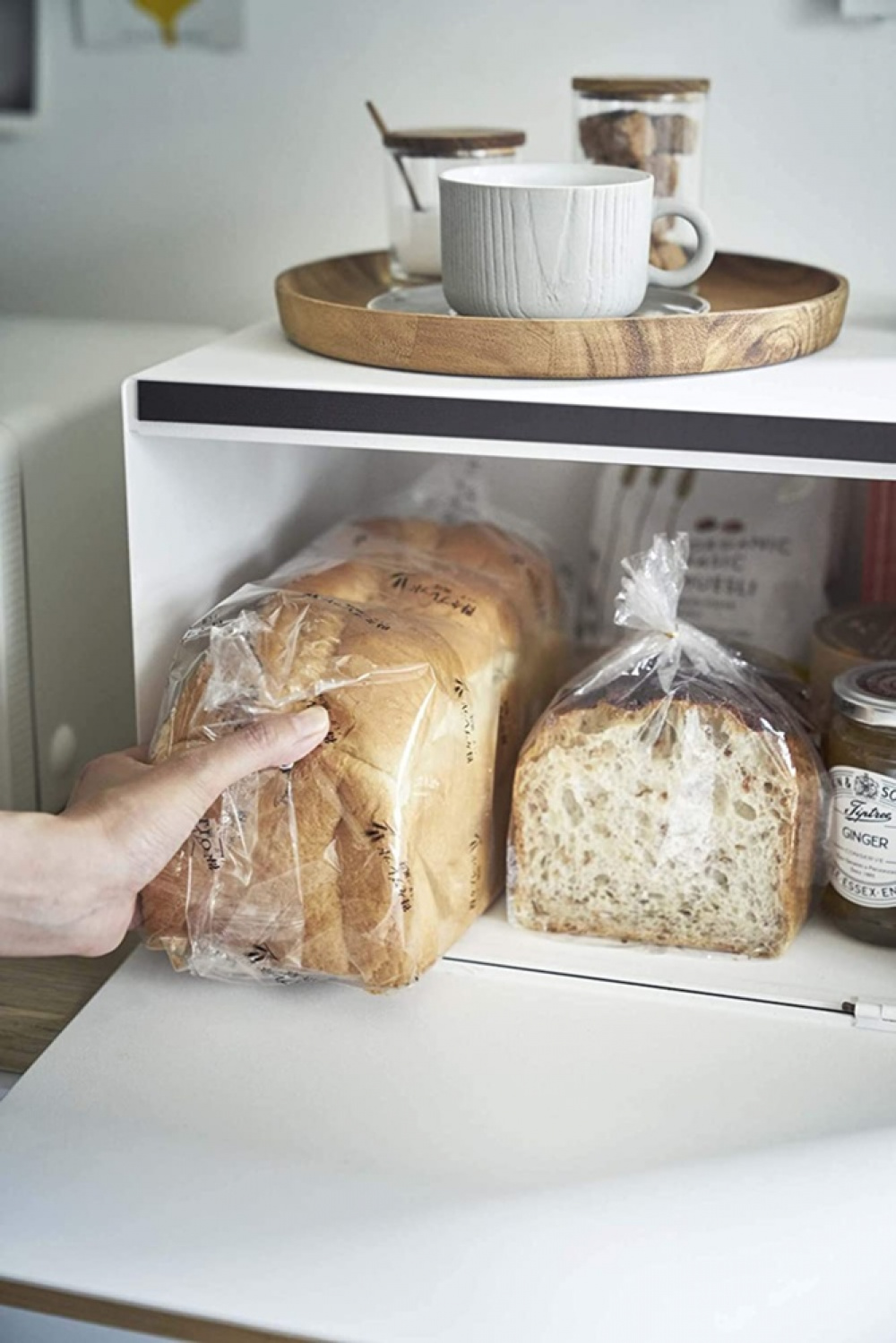 Steel cabinet, TOSCA BREAD CASE, 43 x 36,5 x H 24 cm, Yamazaki, White in the group Storage / Kitchen storage at SmartaSaker.se (42642)