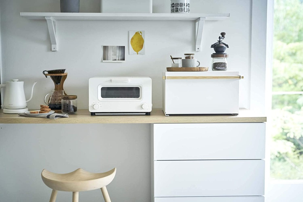 Steel cabinet, TOSCA BREAD CASE, 43 x 36,5 x H 24 cm, Yamazaki, White in the group Storage / Kitchen storage at SmartaSaker.se (42642)