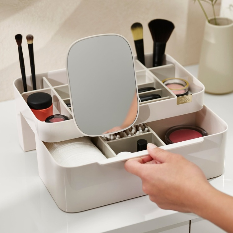 Cosmetic organizer with mirror, VIVA LARGE COSMETIC ORGANISER, Joseph Joseph, Shell in the group Storage / Bathroom storage / Makeup storage at SmartaSaker.se (42674)