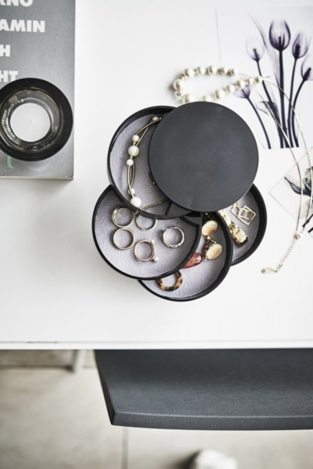 Jewelry box TOWER ACCESSORIES TRAY, Yamazaki, Black in the group Storage / Bedroom storage / Jewelry storage at SmartaSaker.se (42692)