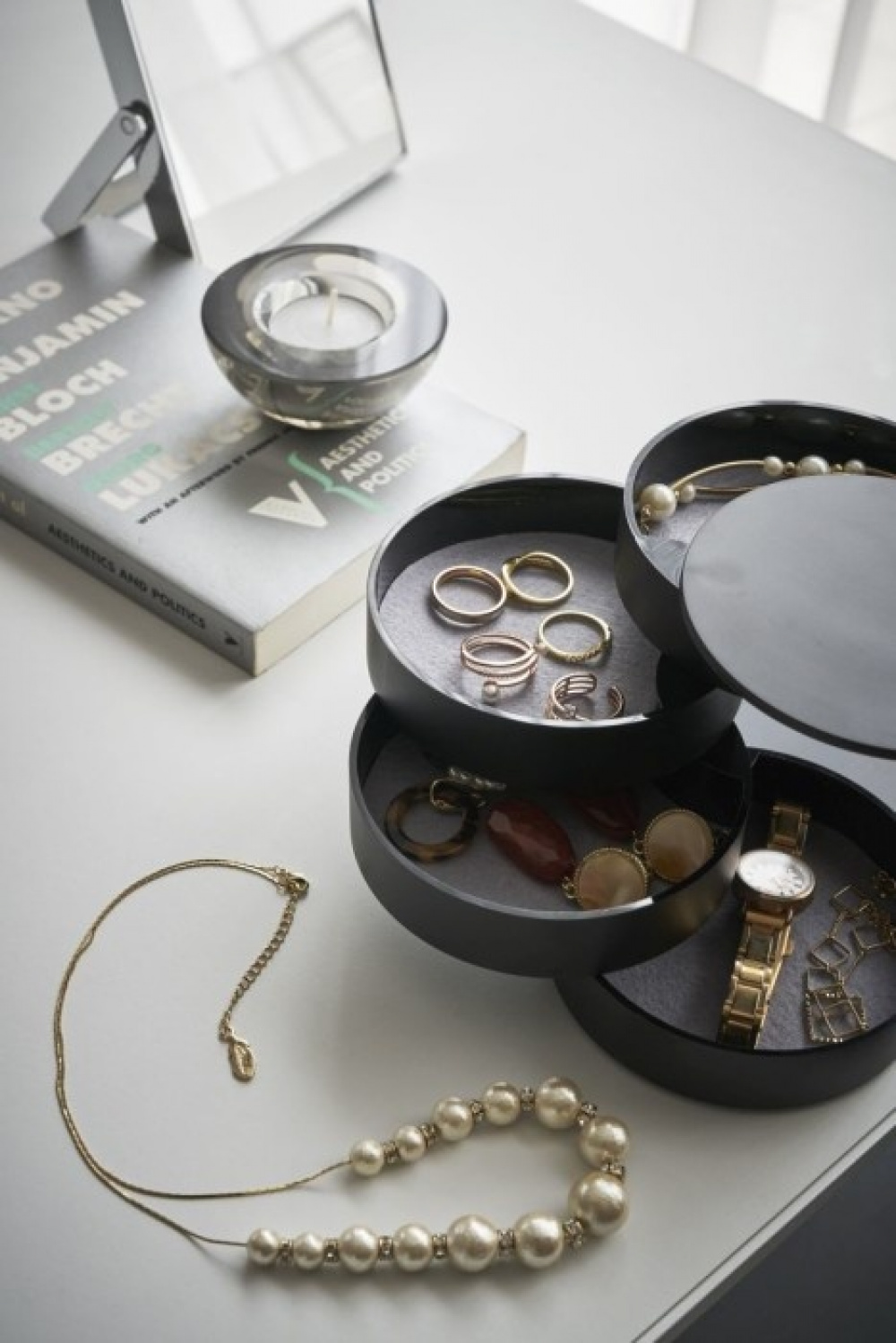 Jewelry box TOWER ACCESSORIES TRAY, Yamazaki, Black in the group Storage / Bedroom storage / Jewelry storage at SmartaSaker.se (42692)