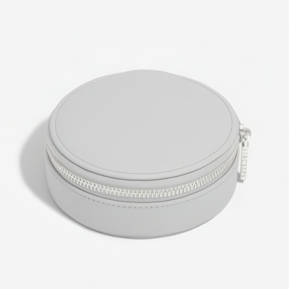 Travel Jewellery Box, Round, STACKERS, Ø 12 x H 4,5 cm, Pebble Grey in the group Storage / Travel storage / Travel jewelry storage at SmartaSaker.se (42696)