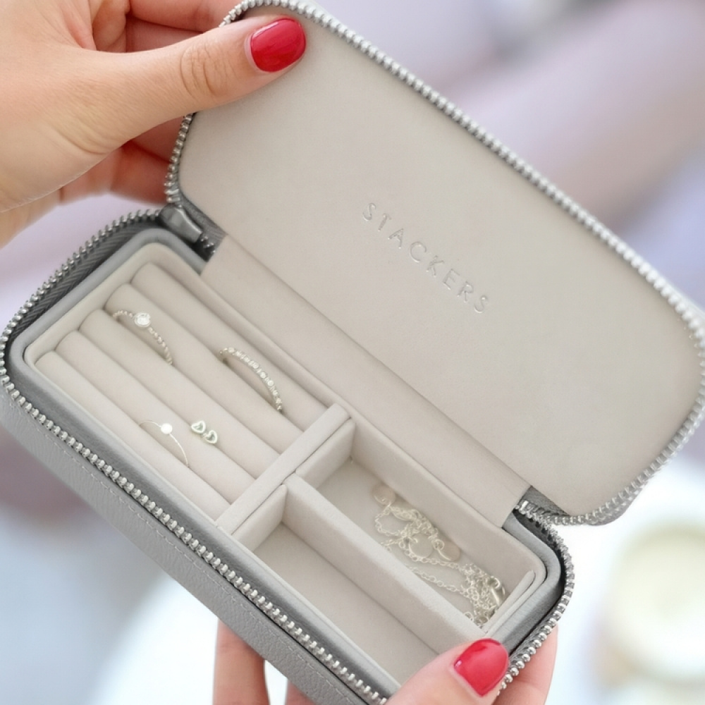 Travel Jewellery Box, STACKERS, 7 x 16 x H 4,2cm in the group Storage / Travel storage / Travel jewelry storage at SmartaSaker.se (42698)