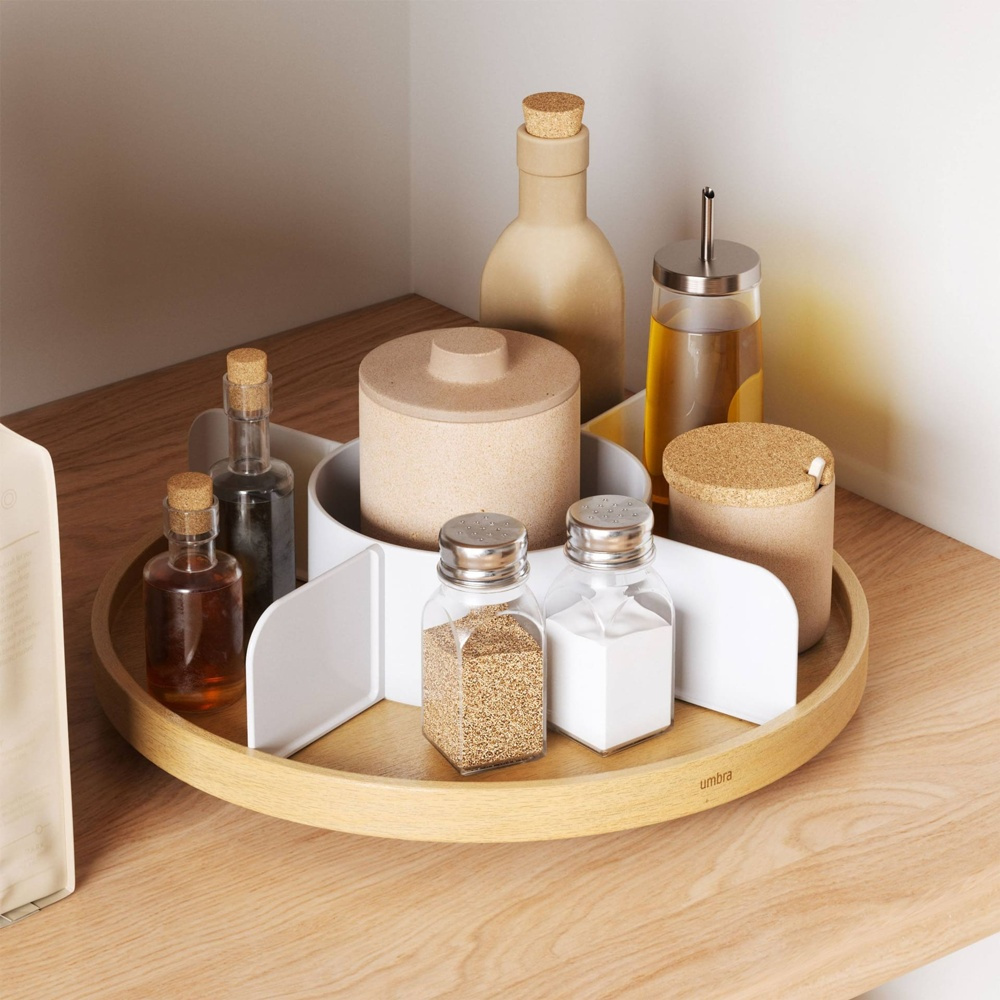 Turntable with dividers, UMBRA BELLWOOD LAZY SUSAN, Ø 30, Natural / White in the group Storage / Kitchen storage / Kitchen cabinet organizers / Spice racks at SmartaSaker.se (42741)