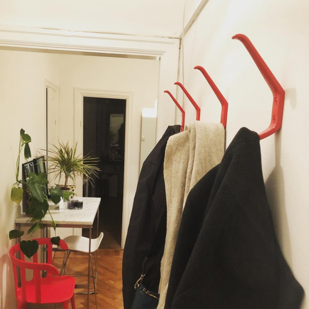 Large hooks, CHILD, set of 2, Habo, 9,6 x H17,5 cm, White in the group Storage / Hallway storage / Hooks and hangers at SmartaSaker.se (42823)