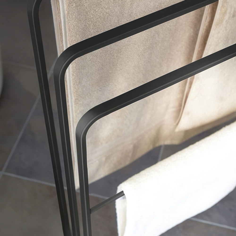 Rack in metal, TOWER TOWEL HANGER, 14 x 70 x H 81 cm in the group Storage / Bathroom storage at SmartaSaker.se (42890)
