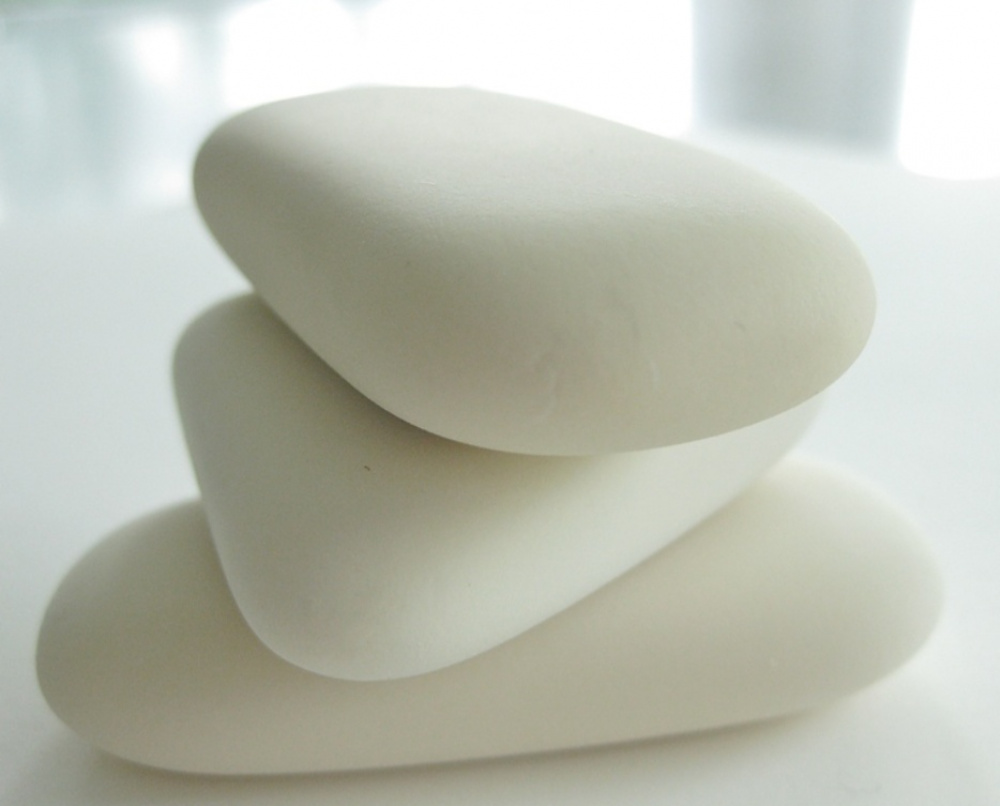 Eraser, DESKSTORE STONE, 6 x 3 x H 1,2 cm, Off white in the group Storage / Office supplies at SmartaSaker.se (42898)