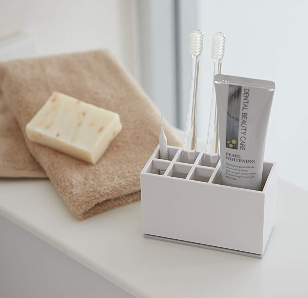 Toothbrush holder, YAMAZAKI MIST, 11 x 5 x H 7 cm, White in the group Storage / Bathroom storage at SmartaSaker.se (42924)