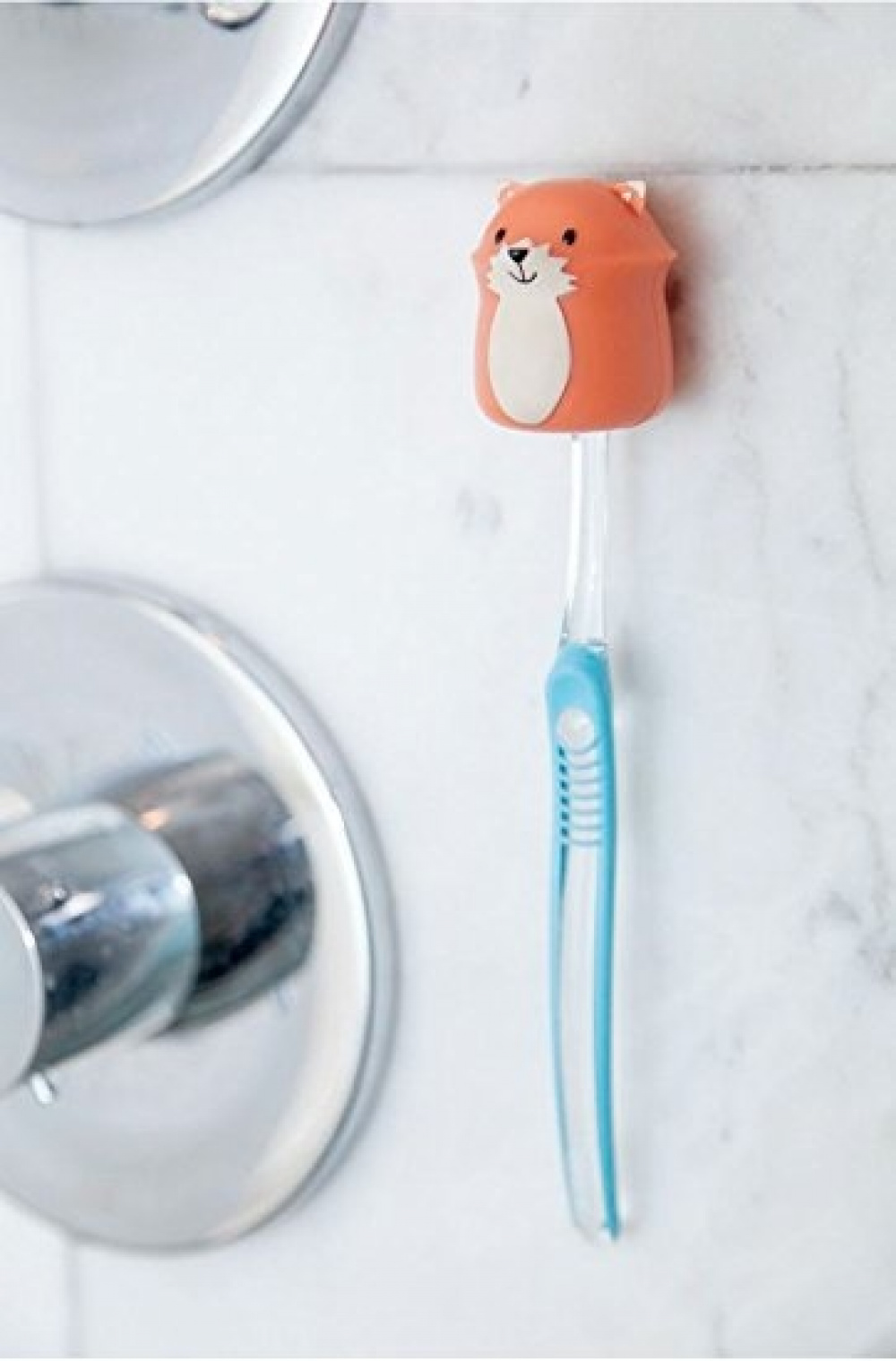 Toothbrush holder with suction, FOX, Kikkerland, Orange in the group Storage / Bathroom storage at SmartaSaker.se (42928)