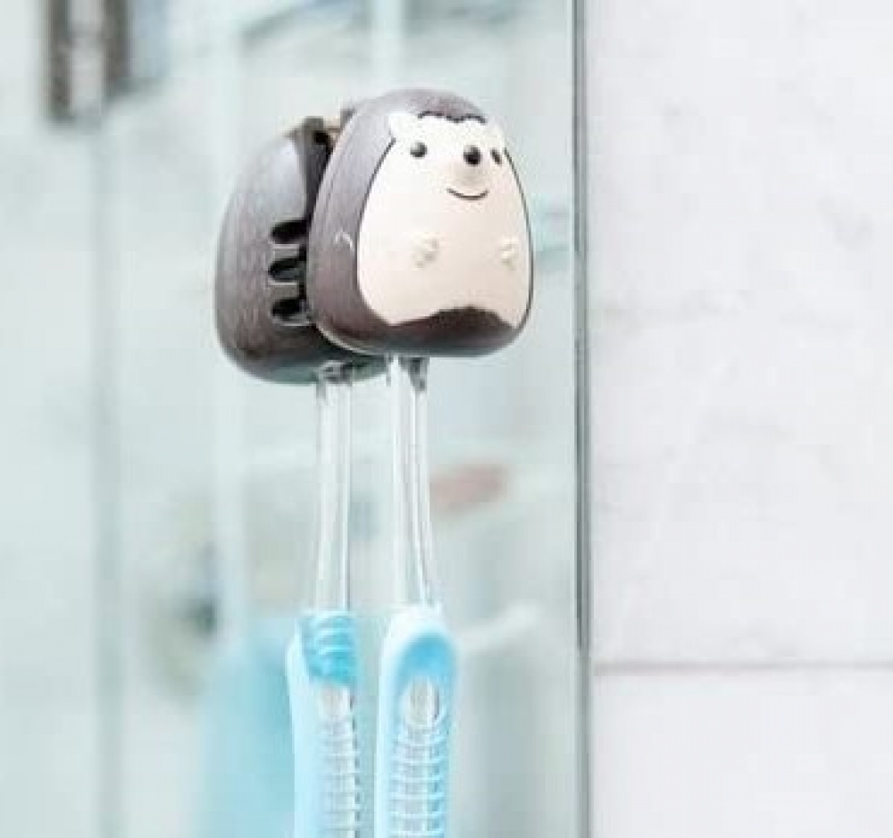 Toothbrush holder with suction, HEDGEHOG, Kikkerland, Brun / Beige in the group Storage / Bathroom storage at SmartaSaker.se (42930)