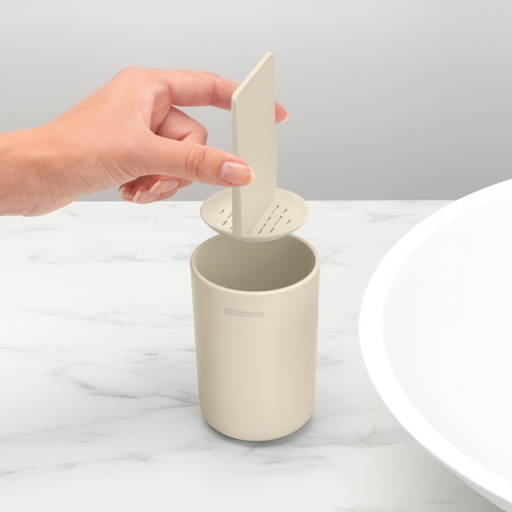 Toothbrush holder with divider, BRABANTIA RENEW, Ø 7,6 x H 11 cm in the group Storage / Bathroom storage at SmartaSaker.se (42940)