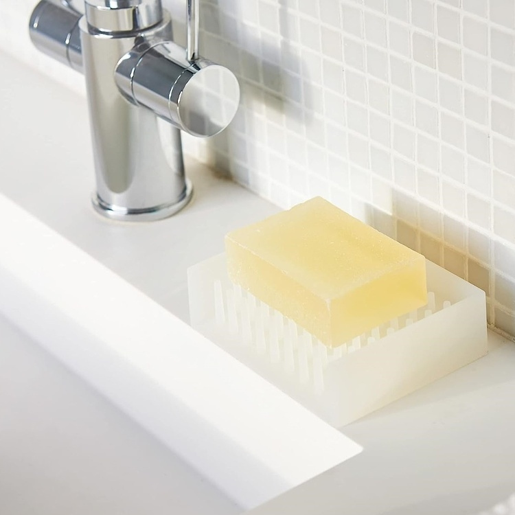 Soap tray, Self Draining, FLOAT, 8,5 x 11 x H 3 cm Yamazaki, White in the group Storage / Bathroom storage at SmartaSaker.se (43066)