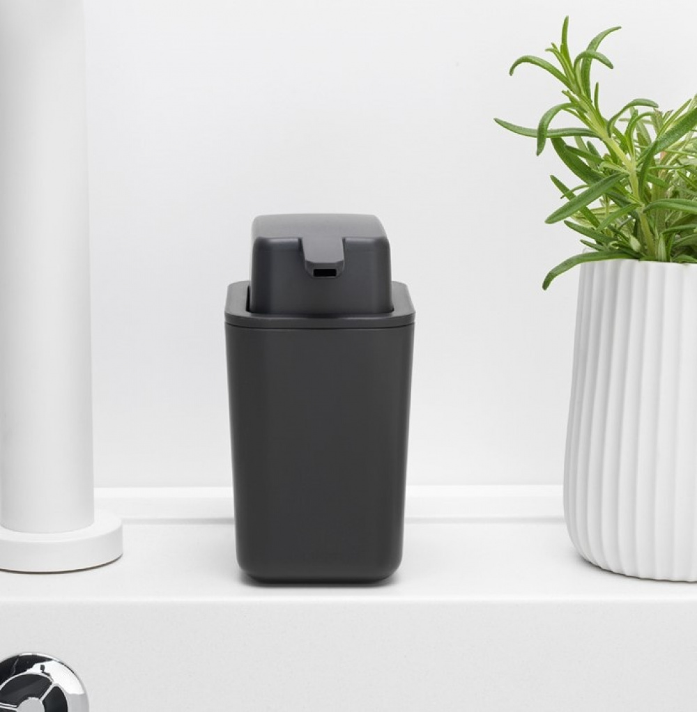 Soap Dispenser, 200 ml, KITCHEN SOAP DISPENSER, Brabantia, Dark Grey in the group Storage / Bathroom storage at SmartaSaker.se (43076)