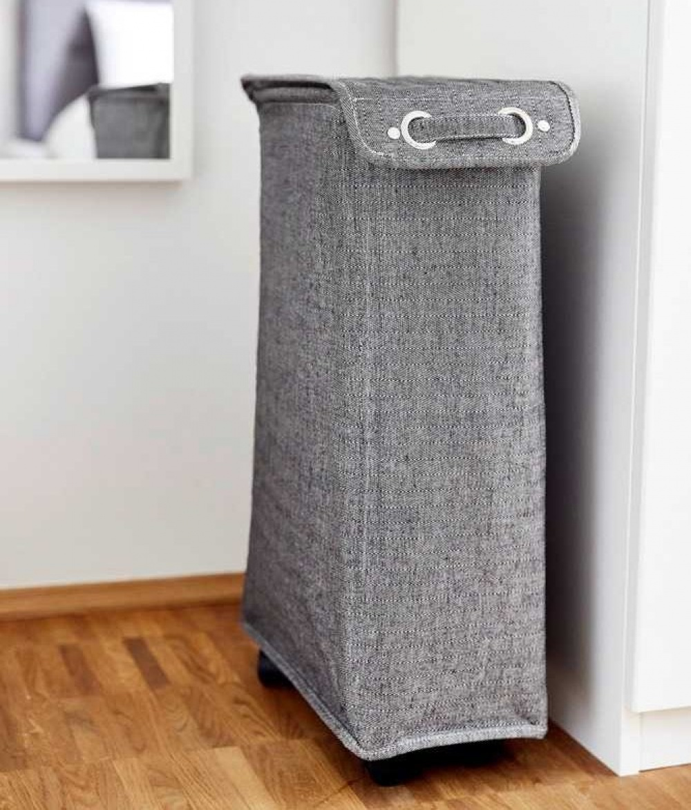 Laundry basket on wheels, Slim, CORNO PRIME, 18,5 x 40 x H 60 cm, Black / White in the group Storage / Laundry and care / Laundry baskets at SmartaSaker.se (43101)