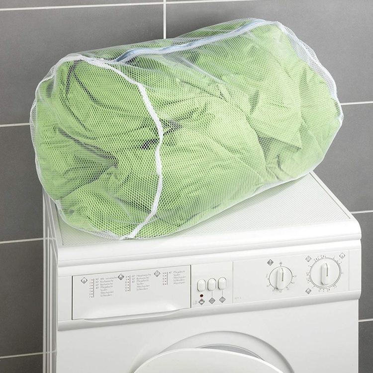 Laundry / Washing bag, Extra Large, DECKEN- WÄSCHENETZ, 42 x 54cm, white in the group Storage / Laundry and care / Laundry bags at SmartaSaker.se (43138)