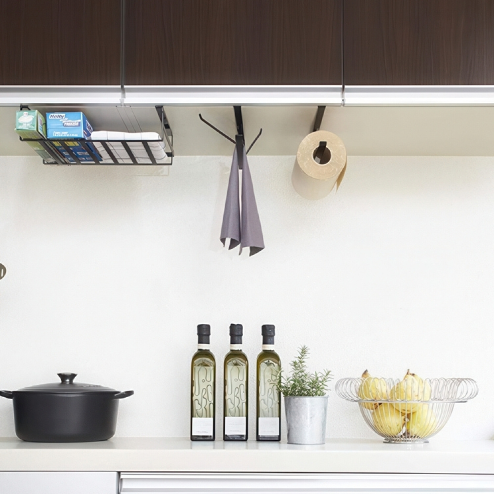 Under shelf holder for kitchen towels, TOWER KITCHEN PAPER TOWEL, Yamazaki, Black in the group Storage / Kitchen storage / Kitchen cabinet organizers / Under shelf storage at SmartaSaker.se (43150)