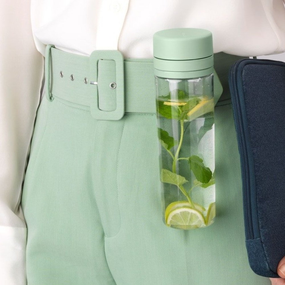 Water bottle with Strainer, 0.5L , MAKE & TAKE WATER BOTTLE, Ø 7 x H 23 cm in the group Storage / Kitchen storage / Food containers / Plastic lunch boxes at SmartaSaker.se (43200)